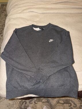 Nike Men’s Crewneck Sweatshirt - Dark Charcoal Gray